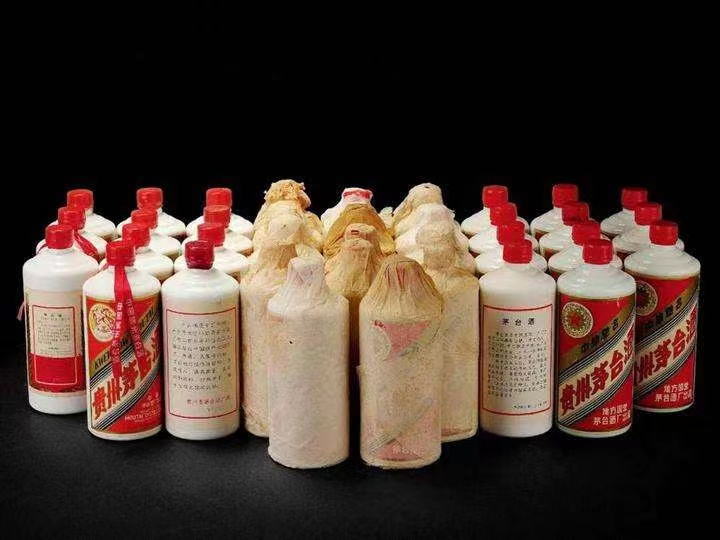 前进老酒回收上门哪里回收(附近上门回收茅台酒）?